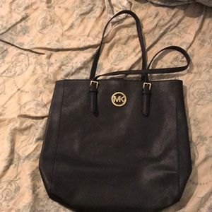 Michael kors tote
